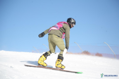 2023中国银行内蒙古第二届大众滑雪公开赛暨青少年高山滑雪队选拔赛成功举办